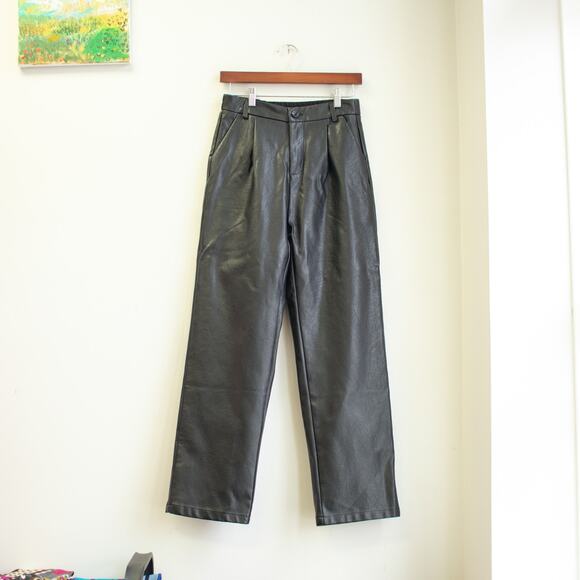 Fashion Cloths High-Rise Straight-Fit Faux Leather Pants Size Women's Large - Picture 1 of 6